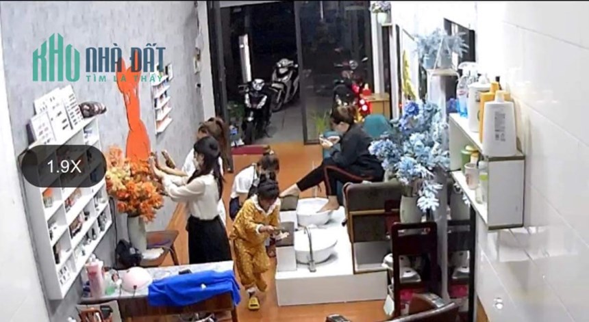 CẦN SANG NHƯỢNG TIỆM NAIL-MI- PHUN XĂM 43 Nguyễn Thái Học, Phường Lê Lợi, Thành Phố Vinh