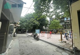 ⚜️ SIÊU RẺ 1.05 TỶ TẬP THỂ PHỐ QUỲNH MAI HAI BÀ TRƯNG 35M2 2PN 1WC SĐCC ⚜️