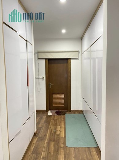 Bán tòa nhà 164m2 phố Âu Cơ, Tây Hồ Gara Ô tô Thang máy Nhập Dòng tiền 10%/năm 16.5 Tỷ