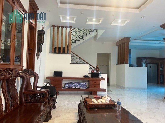 Không Có Căn Thứ 2 Biệt Thự 2 Mặt Tiền Khu Vip, Gần Giga Mall Phạm Văn Đồng, DT 250m, 3T, Chính Chủ