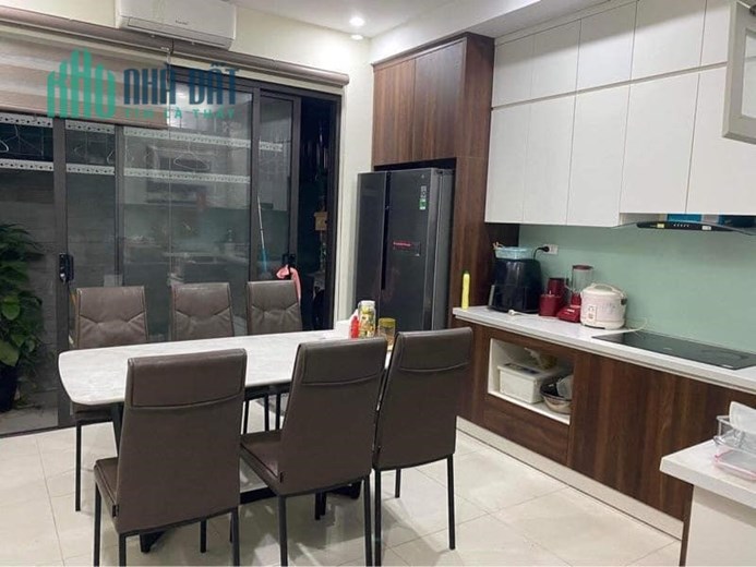 CẦN BÁN NHÀ GẤP PHỐ YÊN LÃNG: 52M2 x 5 TẦNG, 6 NGỦ, NGÕ THÔNG, GẦN Ô TÔ, CHỈ 5.9 TỶ.