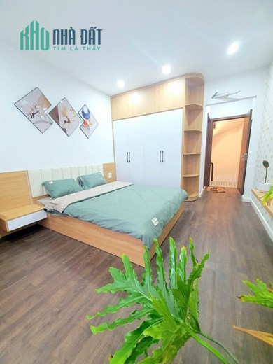 Bán tòa nhà 153m2 phố Nghi Tàm, Tây Hồ Gara Ô tô 22 ngủ Doanh thu 10%/năm 15.2 Tỷ