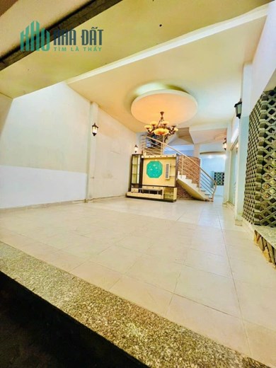 Bán  nhà Ba Vân Tân Bình ,Hxh 8m , 76m2 ngang 4.2m, 2 Tầng 3pn , Chỉ 9 Tỷ