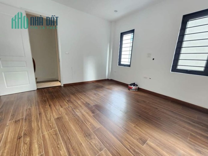 NHÀ MẶT NGÕ PHỐ ĐỘI CẤN 5 TẦNG 33M2 SIÊU RẺ!!! CHỈ CÓ GIÁ 5,6 TỶ