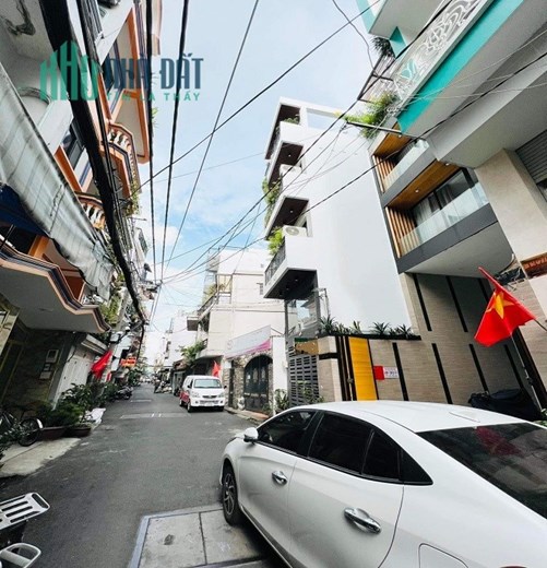 Bán nhà HXT KD Lê Văn Sỹ, P13, Phú Nhuận, 104m2. 3 tầng, ngang 6m.