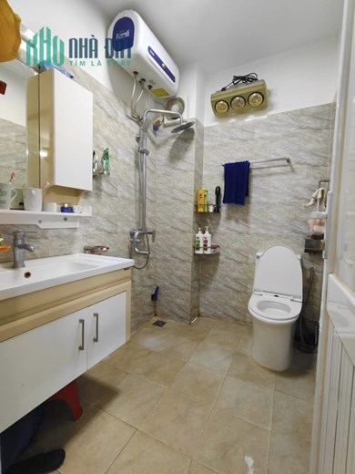 Bán nhà Nguyễn Công Trứ, Hai Bà Trưng 33m, 4T, trung tâm, gần phố, tiện ích bạt ngàn.