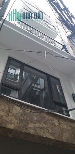 NHÀ ĐẸP PHỐ NGUYỄN VĂN CỪ, NGÕ TO, SÁT PHỐ - THANG MÁY - KINH DOANH, AN SINH