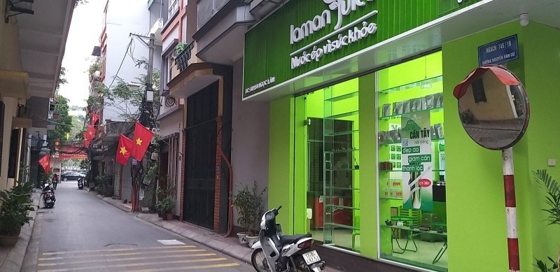 NHÀ ĐẸP PHỐ NGUYỄN VĂN CỪ, NGÕ TO, SÁT PHỐ - THANG MÁY - KINH DOANH, AN SINH