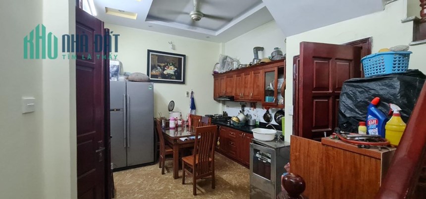 Bán nhà 22 Tôn Thất Tùng, Đống Đa 45m, 5T, lô góc, nhà đẹp, ngõ nông, chỉ 5.5 tỷ