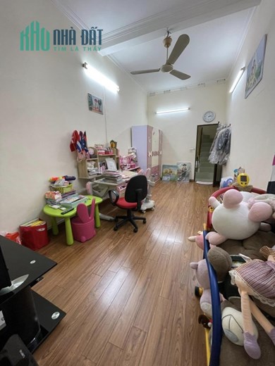 Bán nhà Lệnh Cư, Khâm Thiên Đống Đa 32m, 4T, ngõ thông, 2 thoáng, bagac phi, 3.6 tỷ
