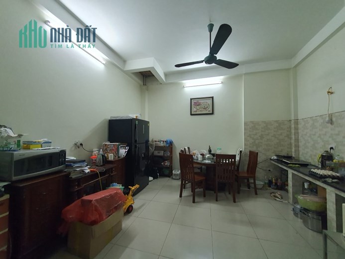 70m Mặt Phố Vương Thừa Vũ. Mảnh Đất Vàng Vị Trí Kim Cương. Chủ Cần Bán Gấp.