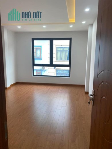Hiếm Mặt Đường Hoàng Mai 61m 6 tầng thang máy ô tô qua nhà gần chợ KD quá đỉnh