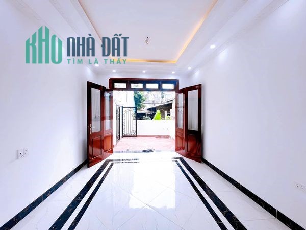 NHÀ THẠCH BÀN_ MỚI TINH_ 2 THOÁNG VĨNH VIỄN_ Ô TÔ ĐỖ CỔNG_ DIỆN TÍCH RỘNG _ GIÁ BÌNH DÂN