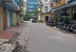 🌹👍Bán nhà Trần Đăng Ninh, Hà Đông, 40 m2, 5 tầng, 4 m mặt tiền, 7,6 tỷ, an ninh tốt.
