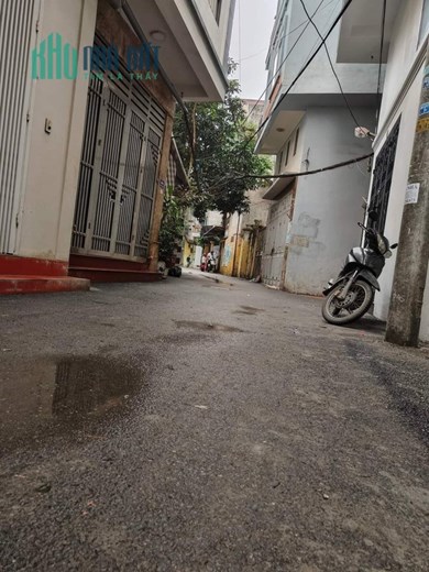 🌹👍Bán nhà Trần Đăng Ninh, Hà Đông, 40 m2, 5 tầng, 4 m mặt tiền, 7,6 tỷ, an ninh tốt.