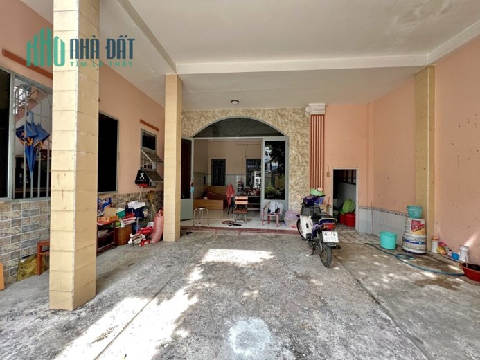 SIÊU PHẨM BIỆT THỰ Đường Nguyễn Cửu Đàm, Quận Tân Phú, 185m2(12x15.5), 2 TẦNG