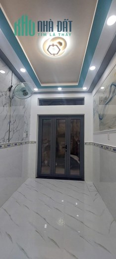 BÀ HOM - NHÀ MỚI ĐẸP 3PN - ĐƯỜNG THOÁNG RỘNG - NHỈNH 2 TỶ.