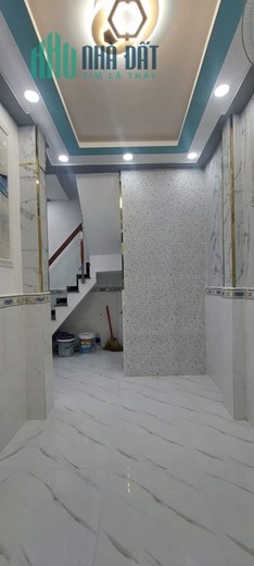 BÀ HOM - NHÀ MỚI ĐẸP 3PN - ĐƯỜNG THOÁNG RỘNG - NHỈNH 2 TỶ.