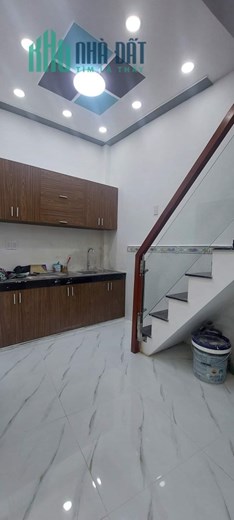BÀ HOM - NHÀ MỚI ĐẸP 3PN - ĐƯỜNG THOÁNG RỘNG - NHỈNH 2 TỶ.