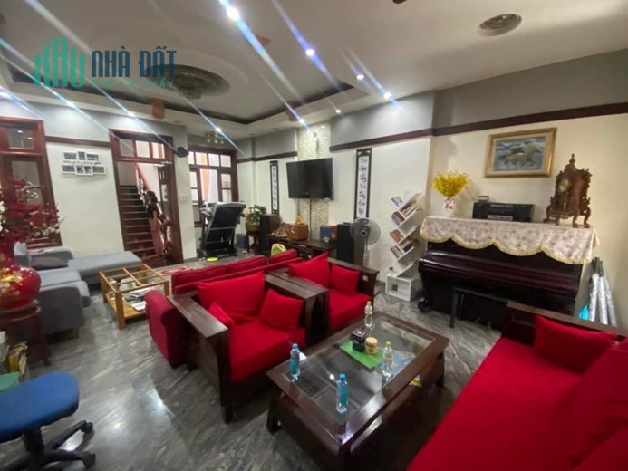 Bán Nhà Mặt Tiền Trần Hưng Đạo, 125M2, Ngang Khủng 5M, 5 Tầng Mới, Nhỉnh 17 Tỷ TL.