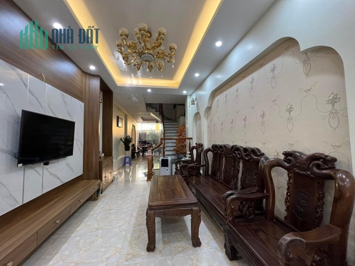 BÁN GẤP NHÀ ĐẸP NGAY NGÃ TƯ- TRẦN ĐẠI NGHĨA - ĐẠI LA - HAI BÀ TRƯNG 76m 5 TẦNG GIÁ 7,5 TỶ
