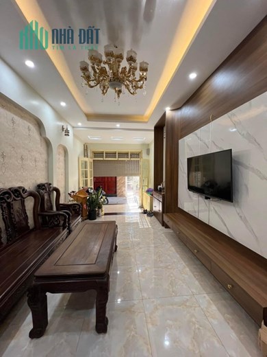 BÁN GẤP NHÀ ĐẸP NGAY NGÃ TƯ- TRẦN ĐẠI NGHĨA - ĐẠI LA - HAI BÀ TRƯNG 76m 5 TẦNG GIÁ 7,5 TỶ