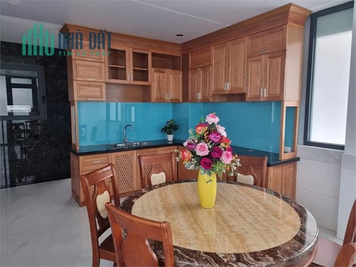 Bán nhà Lạc Long Quân, P. 3, Quận 11 – Hẻm 7m, 6 tầng thang máy, 9.7 tỷ