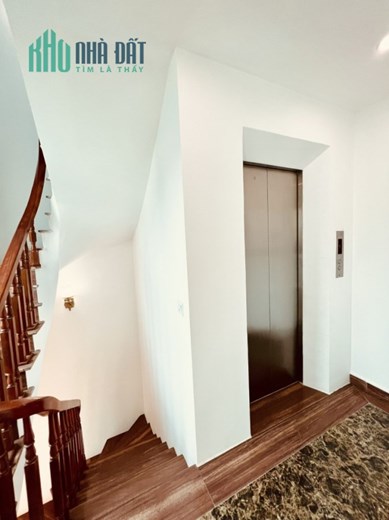 Nhà Đẹp mới koong, thang máy, ngõ ô tô Nguyễn Văn Linh, 50m2 x 6T, MT 8m, nhỉnh 6 tỷ