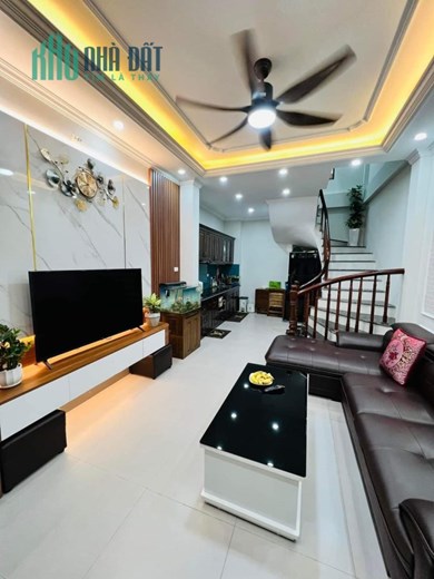 CC BÁN NHÀ KV TRƯƠNG ĐỊNH, KIM ĐỒNG 40M × 5T Ô TÔ. CHỈ 3 TỶ 95