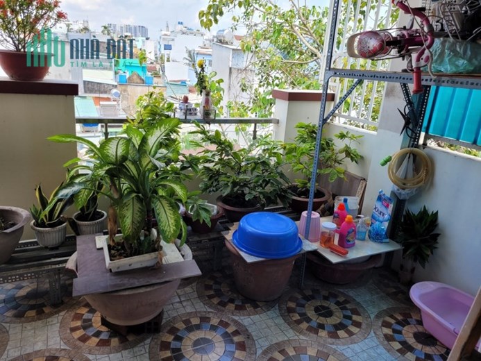 P10 - Tân Bình - 4 tầng Bê tông Cốt thép - Dt 35 m 2 - Gía chỉ  5.8 tỷ