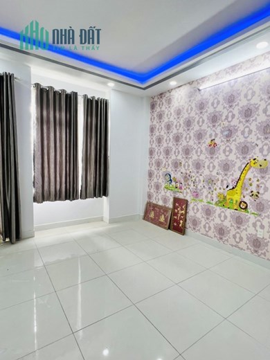 Ngộp. Nhỉnh 6 tỷ có ngay nhà đẹp 6 lầu, 95m2, HXH vi vu Lê Đình Cẩn Bình Tân