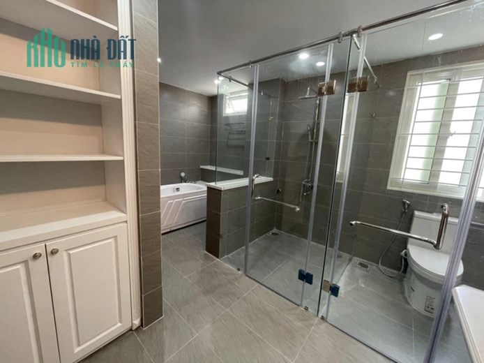 Bán nhà 34m2 phố Nghi Tàm, Tây Hồ Gara Ô tô phi Kinh doanh Giá 4.1 Tỷ