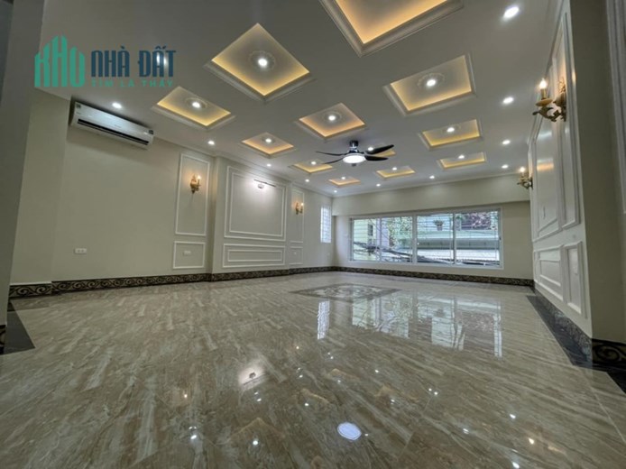 Bán nhà 35m2 phố Nghi Tàm, Tây Hồ Gara Ô tô thông Kinh doanh tốt Giá 4.1 Tỷ