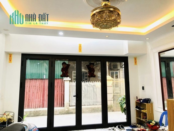 Bán nhà 58m2 phố Nghi Tàm, Tây Hồ Gara Ô tô Thang máy XỊN Dòng tiền 9.3 Tỷ