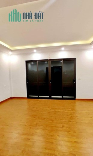 Bán nhà 59m2 phố Nghi Tàm, Tây Hồ Gara Ô tô Thang máy XỊN Dòng tiền 9.1 Tỷ