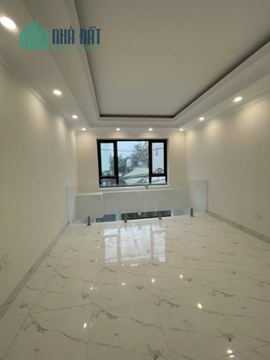 Bán nhà 59m2 phố Nghi Tàm, Tây Hồ Gara Ô tô 7 chỗ Thang máy Nhập Dòng tiền khủng 9.3 Tỷ