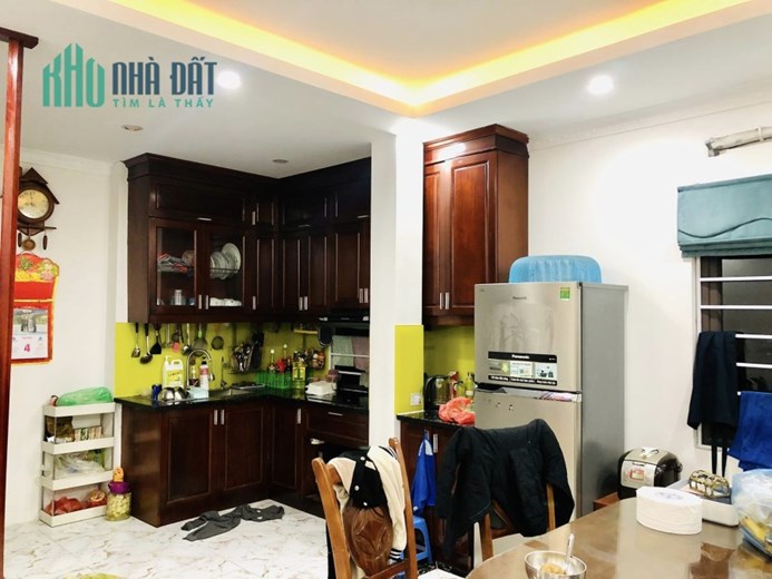 Bán nhà 56m2 phố Nghi Tàm, Tây Hồ Gara Ô tô Thang máy XỊN Dòng tiền 9.3 Tỷ