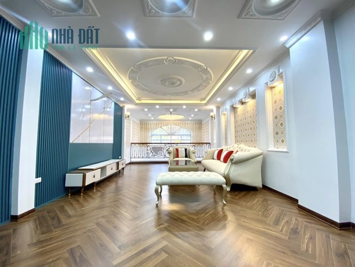 Bán nhà 34m2 phố Nghi Tàm, Tây Hồ Gara Ô tô phi Kinh doanh đỉnh Giá 4.2 Tỷ