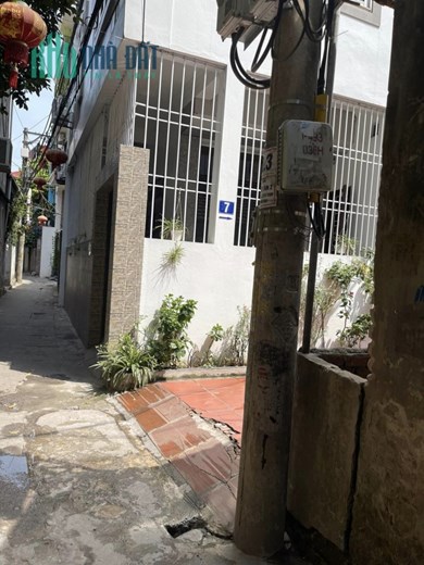 Bán đất Tặng nhà 2 Tầng cũ – Trịnh Công Sơn 120m2 – Vài bước ra Phố