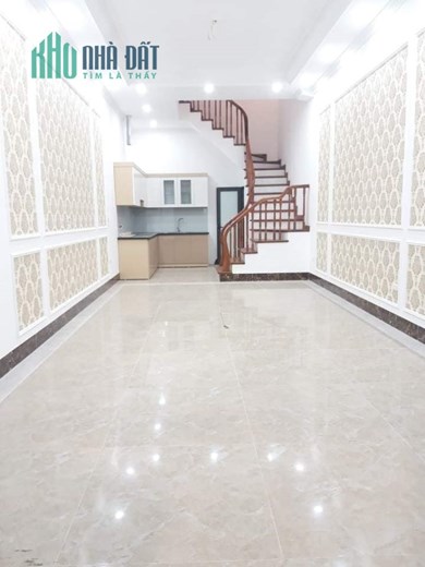 Bán nhà 34m2 phố Nghi Tàm, Tây Hồ Gara Ô tô Kinh doanh đỉnh Giá 4.2 Tỷ
