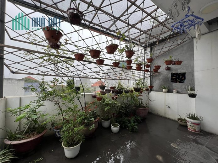 Bán nhà 36m2 phố Nghi Tàm, Tây Hồ Ô tô dừng đỗ Kinh doanh đỉnh Giá 4.3 Tỷ