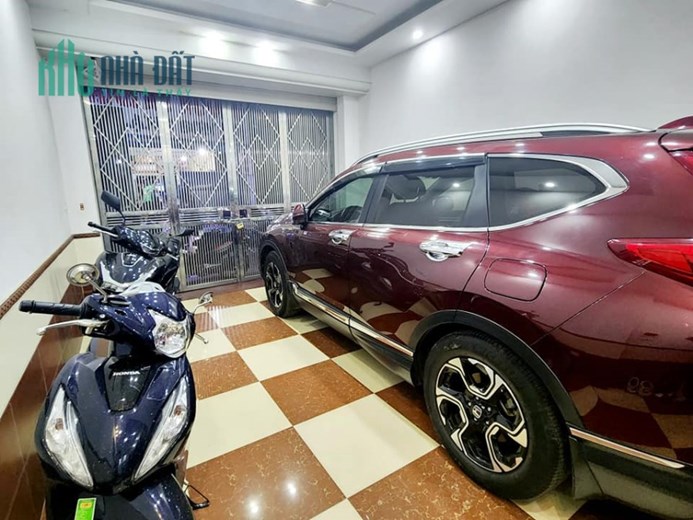 BÁN NHÀ NGUYỄN CHÍ THANH, Ô TÔ, LÔ GÓC, KD, 65M2 4T MT5.5M, GIÁ 12.9 TỶ