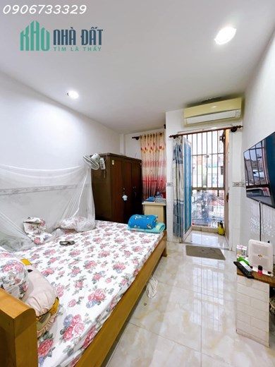 Bán nhà mặt tiền Tôn Đản Q4 dòng tiền sẵn 50tr/thang