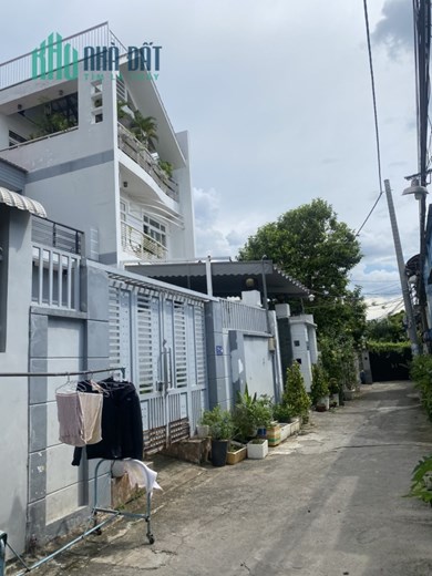 Bán nhà 76m2 P. Linh Đông. 5x16, 2 tầng BTCT vuông, HXH. Chỉ 4.6 tỷ