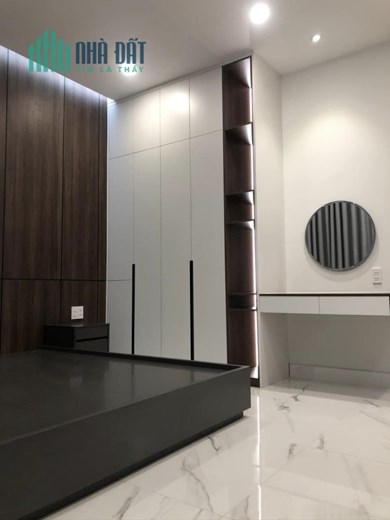 NHÀ MẶT TIỀN KINH DOANH, NGUYỄN THỊ THẬP, QUẬN 7, LỘ TRƯỚC NHÀ 8M, KỀ LOTTE, 5X20M, 13 TỶ