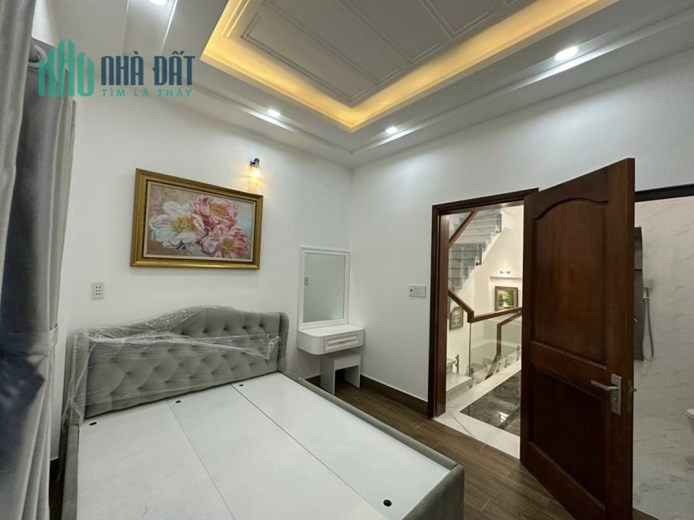 NHÀ MẶT TIỀN KINH DOANH, NGUYỄN THỊ THẬP, QUẬN 7, LỘ TRƯỚC NHÀ 8M, KỀ LOTTE, 5X20M, 13 TỶ