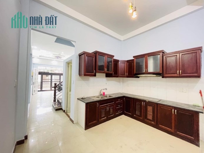 Bán nhà VTKD 7m  Nguyễn Hữu Tiến quận Tân Phú 50m2 -4T BTCT  7 tỷ TL
