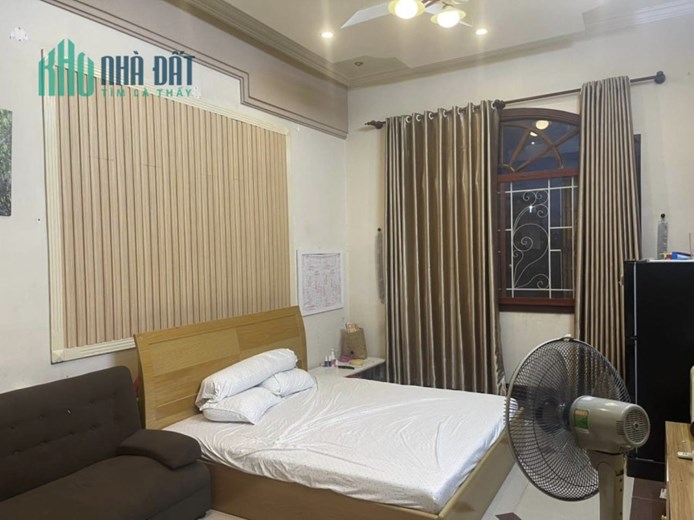 NHÀ 2 MẶT TIỀN KINH DOANH, TRUNG TÂM QUẬN 7, KHU CƯ XÁ, LỘ 10M,2,  ĐẾN LOTTE 2 PHÚT, 89 m2, 11 TỶ