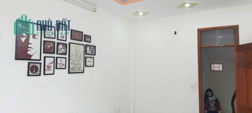 Nhà Minh Khai, ngõ đi được nhiều hướng, nhà thoáng rộng, DT38m2, giá 3.5 tỷ.