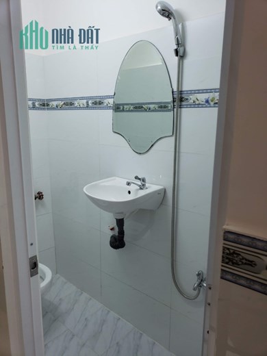 Bán rẻ nhà xinh 1 trệt 2 lầu sân thượng Phan Đăng Lưu Phú Nhuận TP.HCM